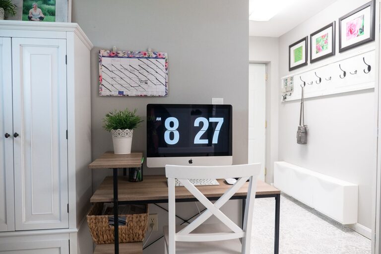 How to Set Up a Family Command Center for Organized Living
